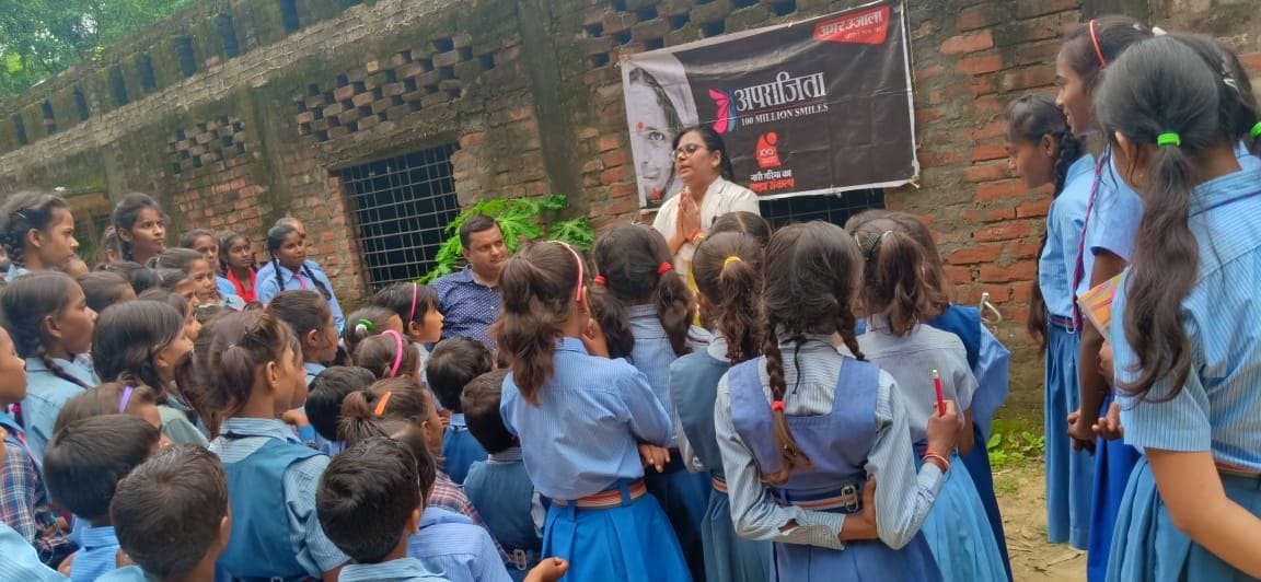 अपराजिता के बैनर तले मानधाता के मां केशव देवी एकेडमी में आयोजित स्वास्थ्य शिविर में जुटे बच्चे। अपराजिता के बैनर तले मानधाता के मां केशव देवी एकेडमी में आयोजित स्वास्थ्य शिविर में जुटे बच्चे।