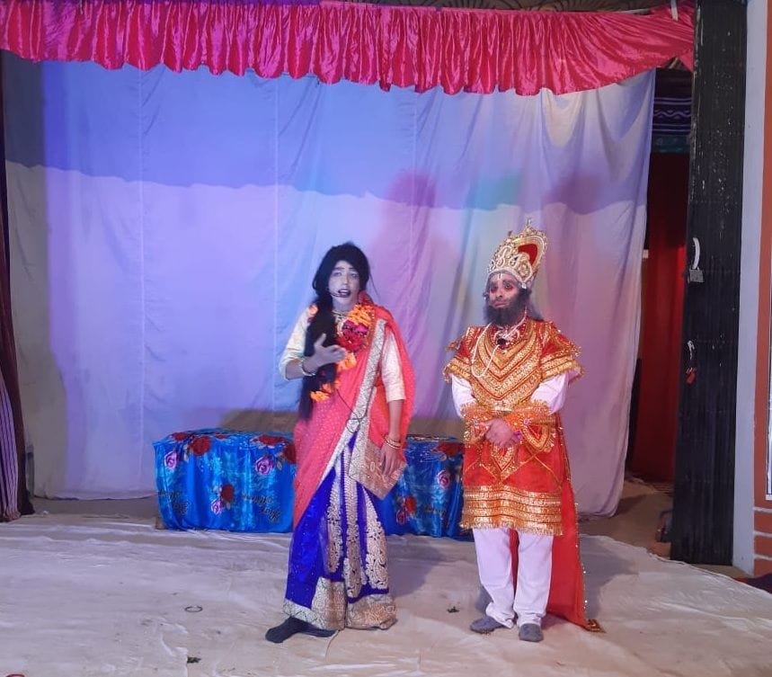 टनकपुर में ज्ञानखेड़ा की रामलीला में कोप भवन में राजा दशरथ से राम वनवास और भरत को राजगद्दी का वरद? टनकपुर में ज्ञानखेड़ा की रामलीला में कोप भवन में राजा दशरथ से राम वनवास और भरत को राजगद्दी का वरद?