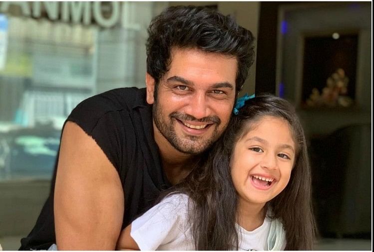 Sharad Kelkar