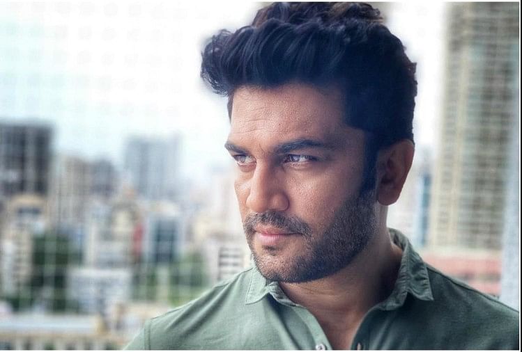 Sharad Kelkar