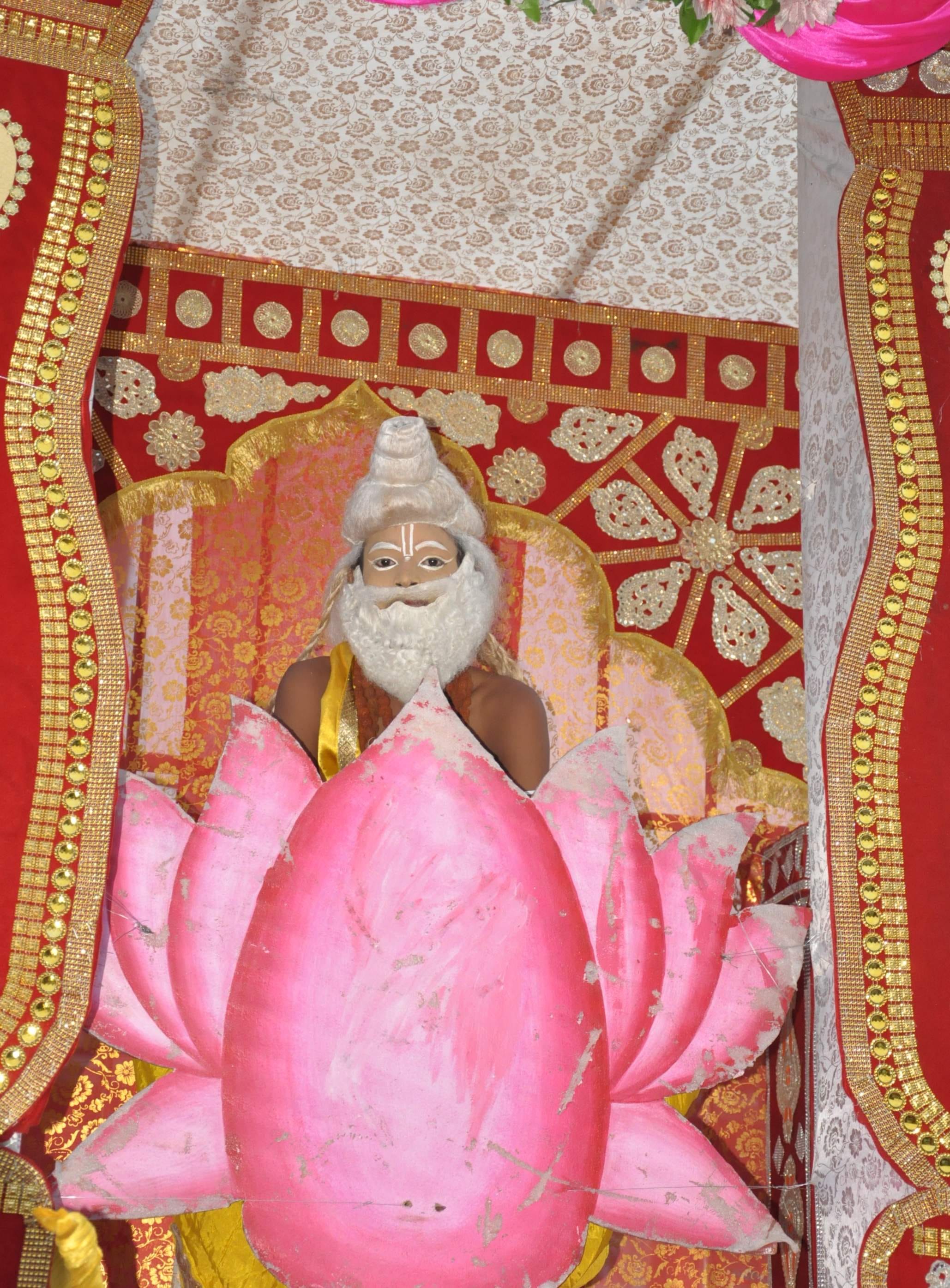 वाल्मीकी जयंति के अवसर शिवाजी धर्मशाला से अखिल भारतीय वाल्मीकी समाज परिषद की और से निकाली गई शोभ? वाल्मीकी जयंति के अवसर शिवाजी धर्मशाला से अखिल भारतीय वाल्मीकी समाज परिषद की और से निकाली गई शोभ?