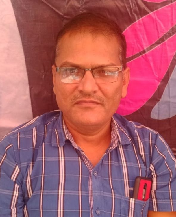 करुणाकर शुक्ला।