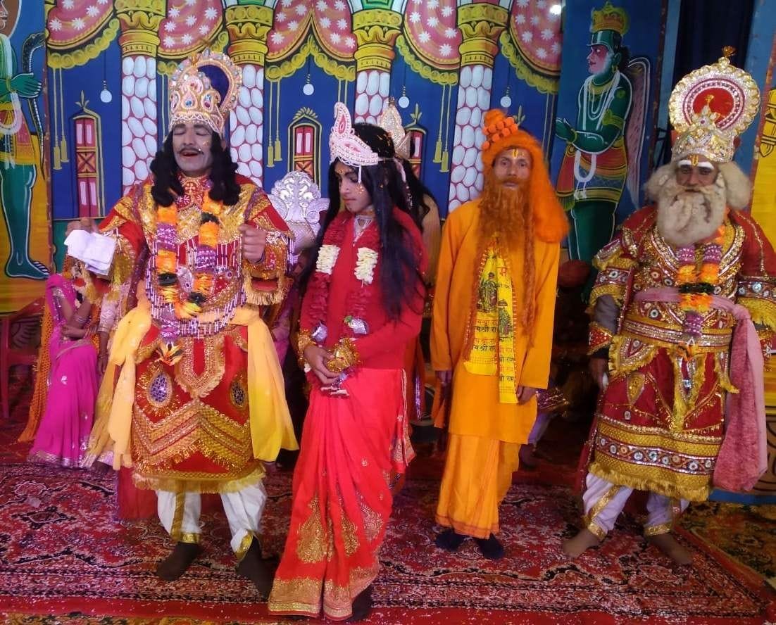 चंपावत के पाटी रामलीला में सीता विवाह को लेकर हुआ स्वयंवर।