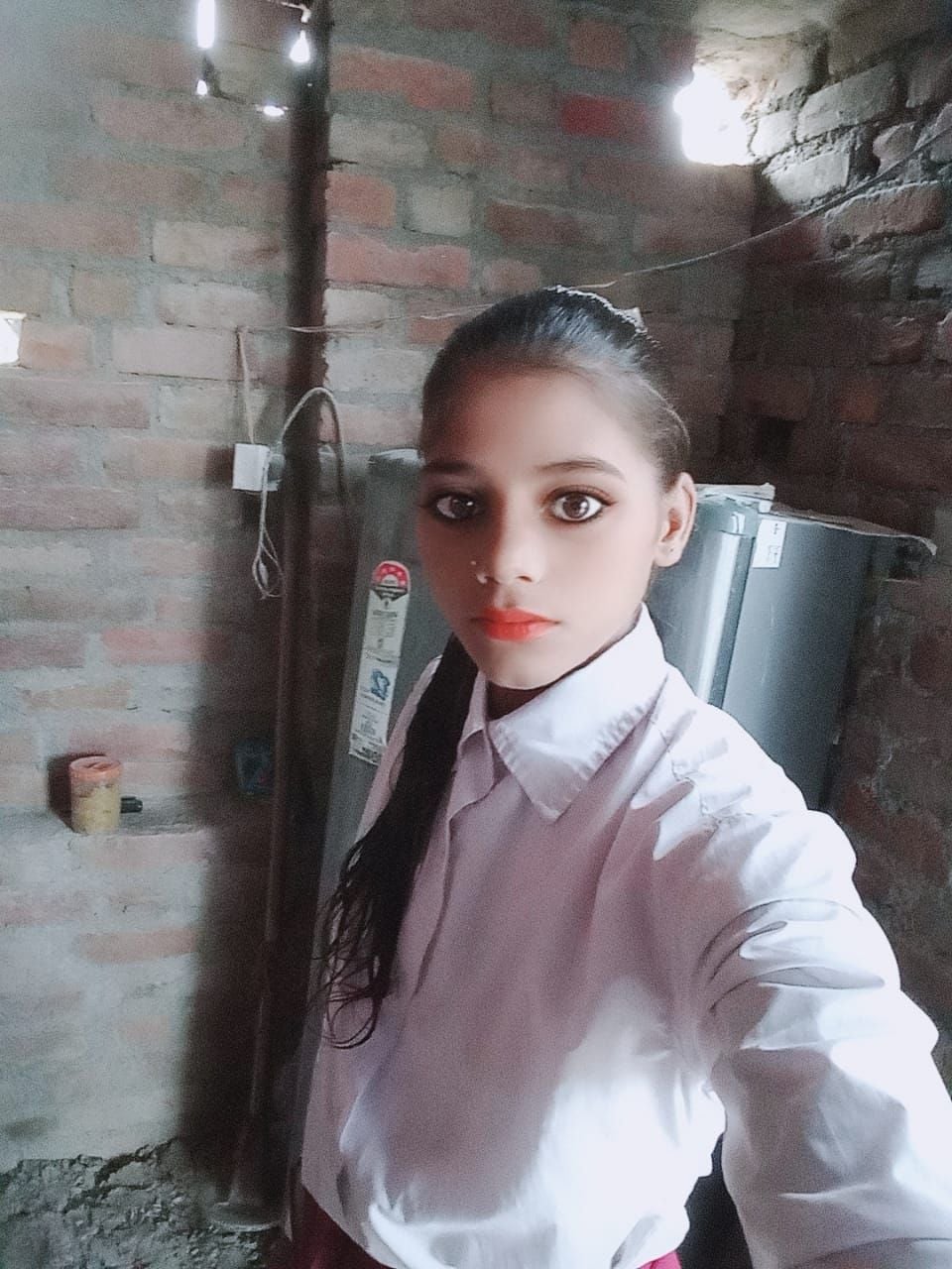 छात्रा आकांक्षा की फाइल फोटो
