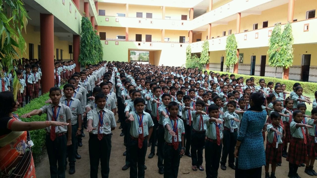 जट्टारी के श्रीजी पब्लिक स्कूल में अपराजिता कार्यक्रम के तहत शपथ लेते बच्चे जट्टारी के श्रीजी पब्लिक स्कूल में अपराजिता कार्यक्रम के तहत शपथ लेते बच्चे