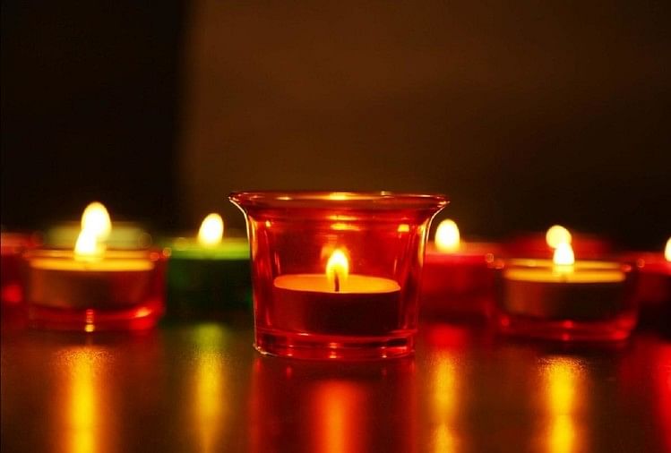 Vastu Tips For Diwali 2020: दीपावली पर मुख्य द्वार पर कैसा लगाएं तोरण, जानें वास्तु के कुछ नियम दिवाली