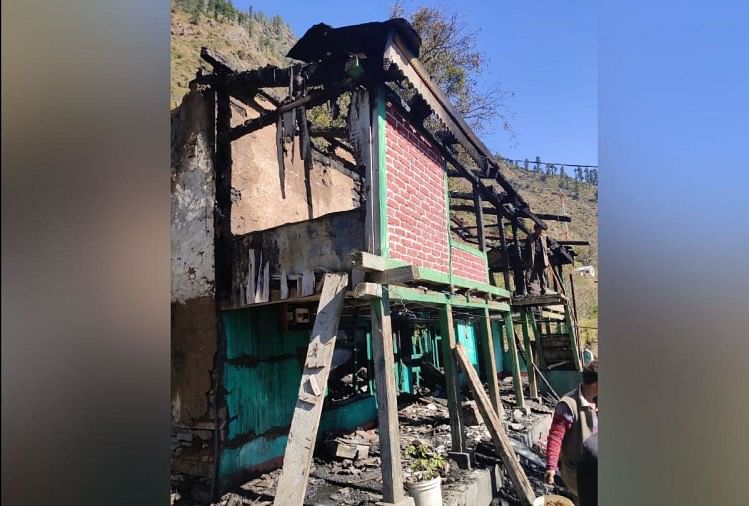 Boy dies in house fire in Manikaran in Kullu in Himachal Pradesh