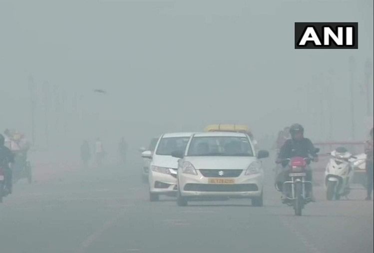 delhi air quality improves to poor level from very poor school open in delhi ncr