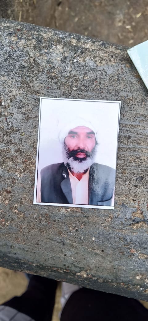 मृतक किसान गोविंद की फाइल फोटो। मृतक किसान गोविंद की फाइल फोटो।