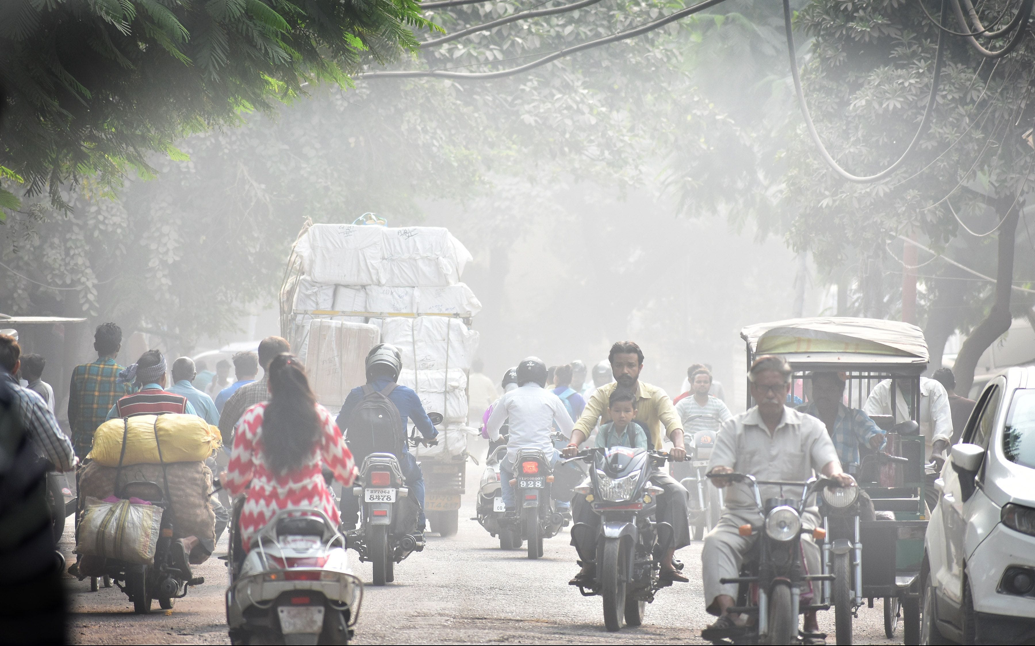 Prayagraj air pollution in starting winter season