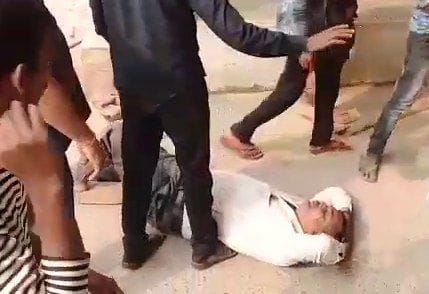 Hooligans brutually beaten teachers in Soraon Hooligans brutually beaten teachers in Soraon