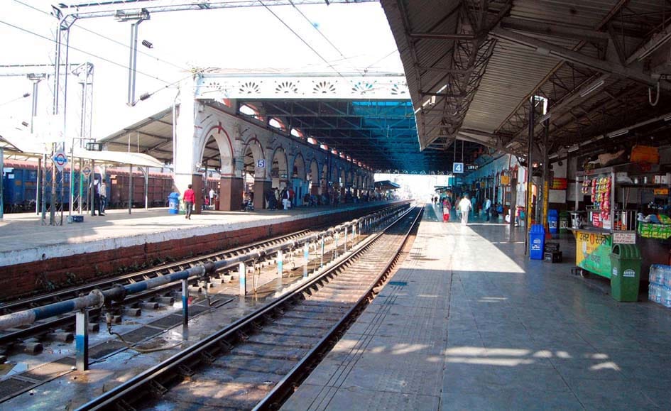 अयोध्या के फैसला आने के बाद पसरा सन्नाटा