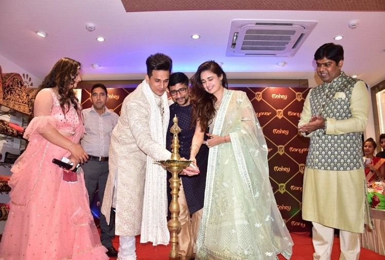 Nach Baliye 9 Winner Prince And Yuvika Arrive At Manyavar Store Won Hearts Of Fans à¤à¤¤ à¤¤à¤° à¤ à¤¡ à¤® à¤¨ à¤¯à¤µà¤° à¤¸ à¤ à¤° à¤® à¤ªà¤¹ à¤ à¤¨à¤ à¤¬à¤² à¤ 9 à¤ à¤µ à¤¨à¤° à¤ª à¤° à¤¸ à¤à¤° à¤¯ à¤µ à¤ à¤ à¤¤ à¤« à¤¸ à¤ Show more on imdbpro ». nach baliye 9 winner prince and yuvika