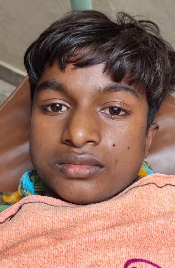 संग्रामपुर थाने के प्रतापपुर गांव में शादी समारोह के दौरान अतिशबाजी में झुलसा बालक निखिल सिंह। संग्रामपुर थाने के प्रतापपुर गांव में शादी समारोह के दौरान अतिशबाजी में झुलसा बालक निखिल सिंह।