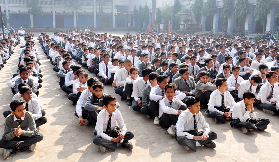 एसएएम इंटर कॉलेज में स्पिक मैके द्वारा आयोजित कार्यक्रम का आनंद लेते छात्र एसएएम इंटर कॉलेज में स्पिक मैके द्वारा आयोजित कार्यक्रम का आनंद लेते छात्र