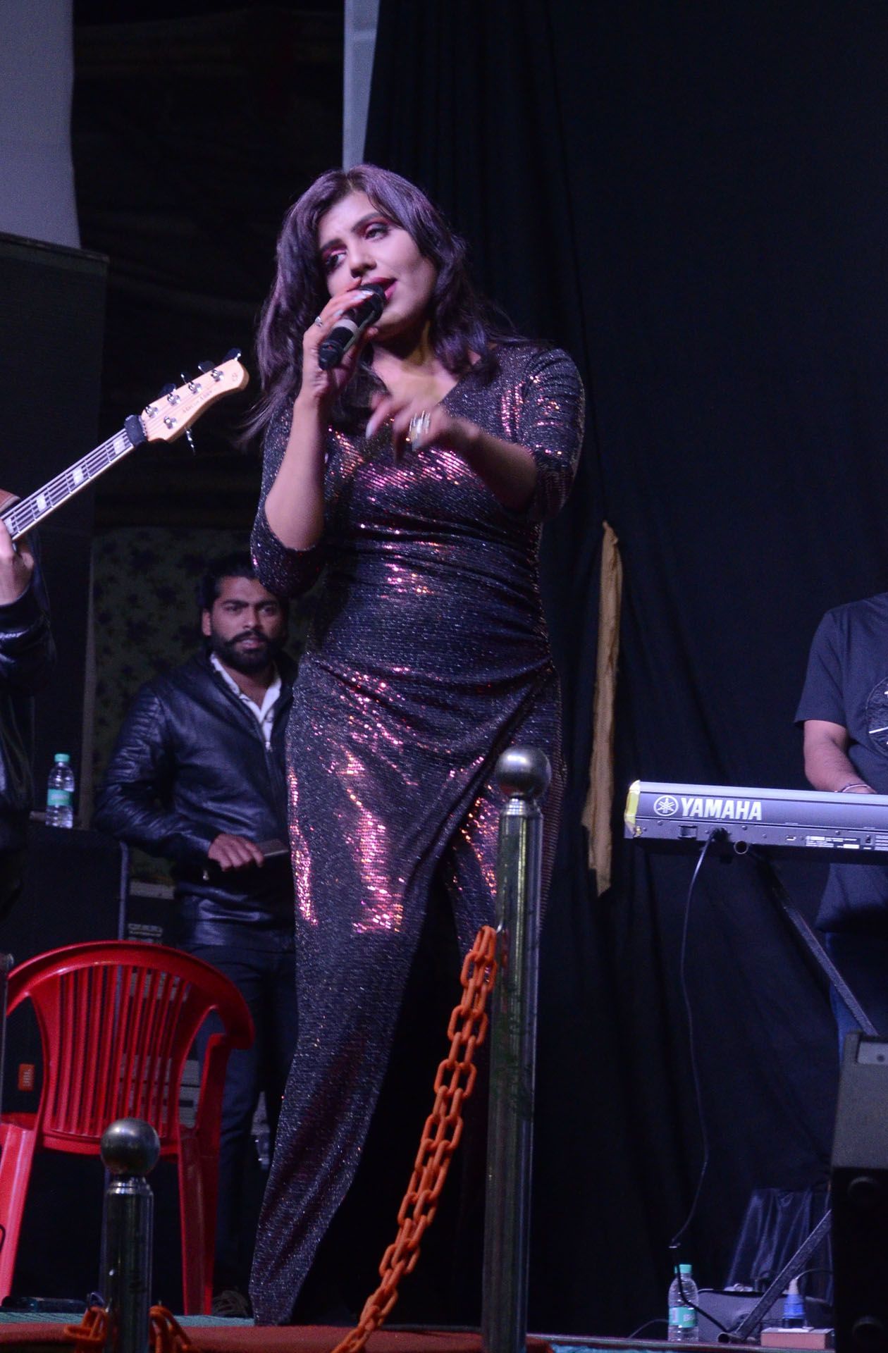 Bollywood Singer Ritu Pathak Performed At Baikunth Chaturdashi Fair