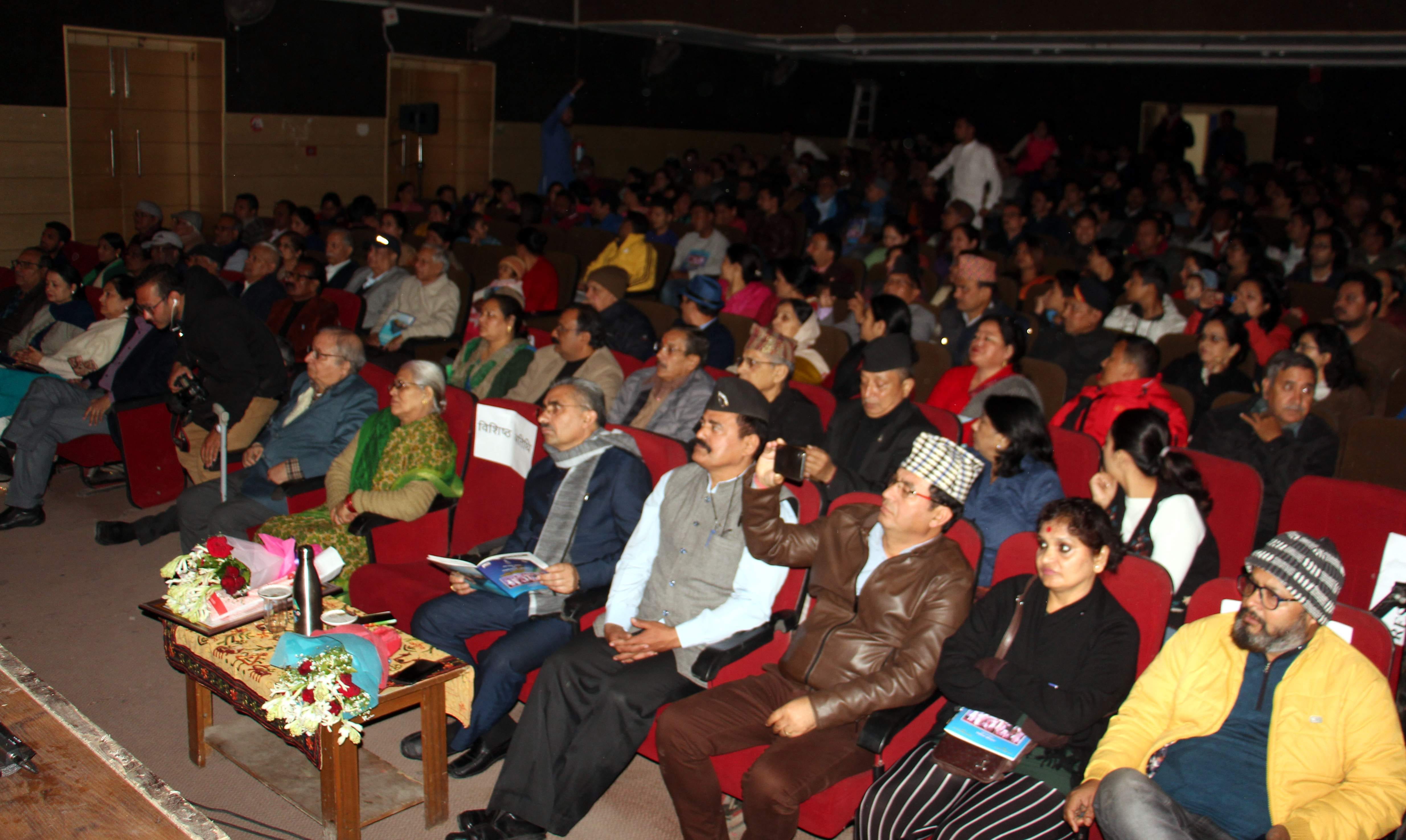 नगर निगम के टाउन हॉल में उत्तर नाट्य संस्थान एवं संस्कृति विभाग की ओर से आयोजित नमक सत्याग्रह-दा