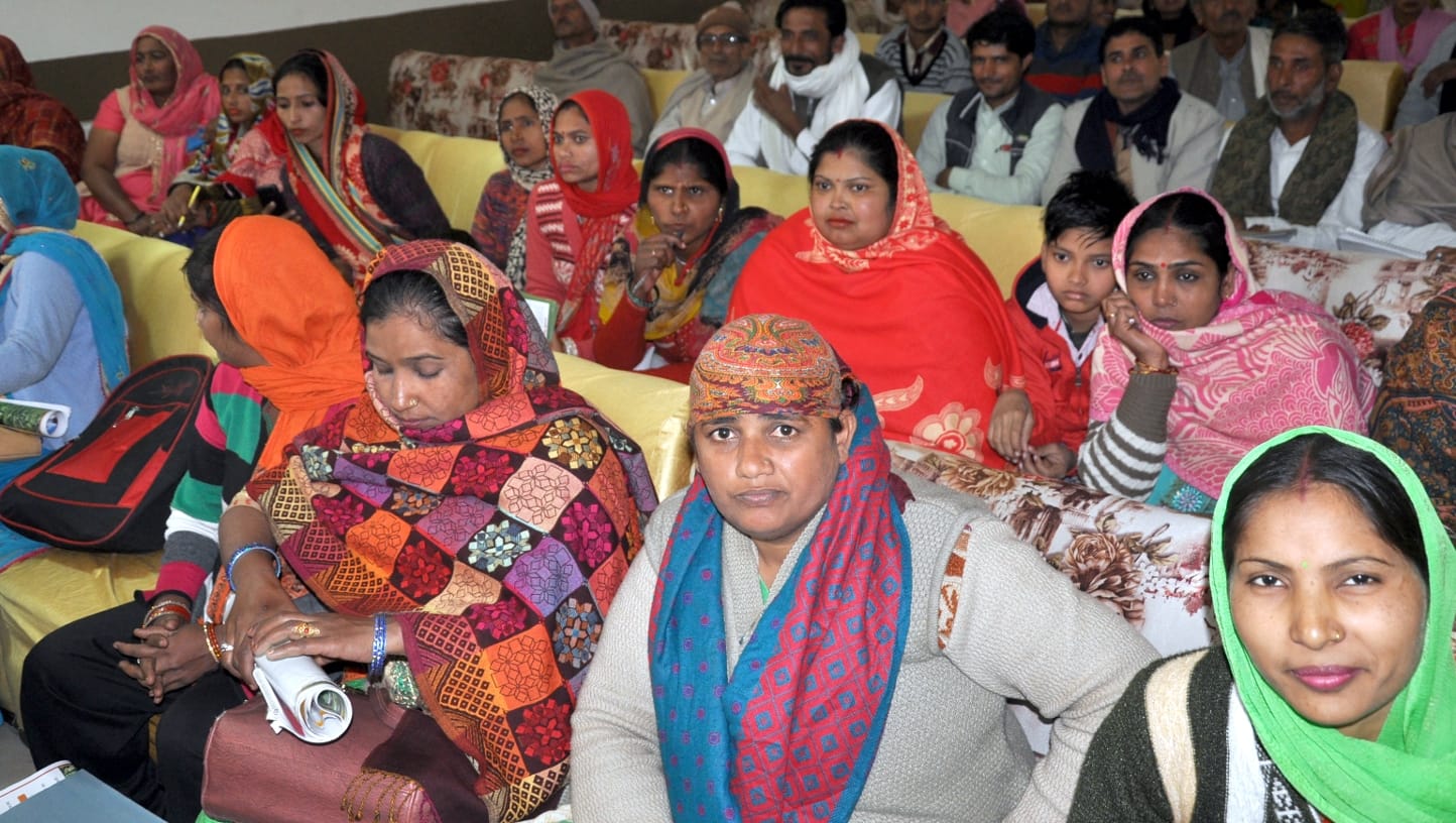 शामली दिल्ली रोड स्थित सिटी ग्रीन मैरिज होम में जनपद स्तरीय किसान मेले में आयोजित गोष्टी में भाग 