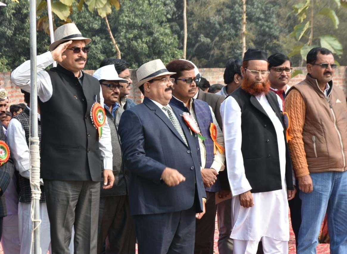 गोकुल प्रसाद महाविद्यालय सोनावां में आयोजित जनपद स्तरीय डीएलएड प्रशिक्षुओं के खेलकूद में मार्? गोकुल प्रसाद महाविद्यालय सोनावां में आयोजित जनपद स्तरीय डीएलएड प्रशिक्षुओं के खेलकूद में मार्?