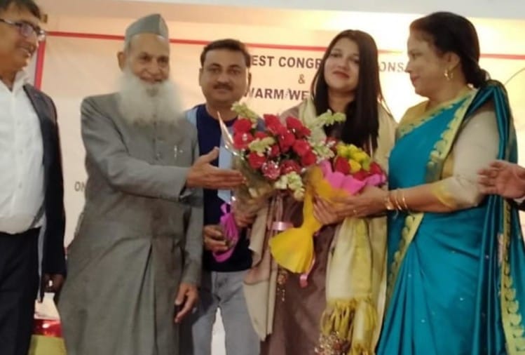 Gorakhpur Muslim Daughter Ips Ayman Jamal Struggle And Success Life Story -  Ips बनने को राजस्व अधिकारी का पद ठुकराया, योगी बोले- ये मुस्लिम बेटियों का  रोल मॉडल - Amar Ujala Hindi