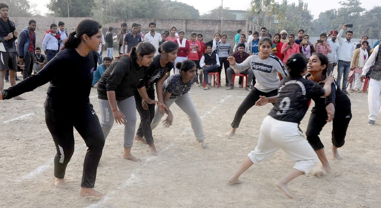 गोकुल प्रसाद महाविद्यालय सोनावां में आयोजित जनपद स्तरीय डीएलएड प्रशिक्षुओं के खेलकूद में कबड्? गोकुल प्रसाद महाविद्यालय सोनावां में आयोजित जनपद स्तरीय डीएलएड प्रशिक्षुओं के खेलकूद में कबड्?