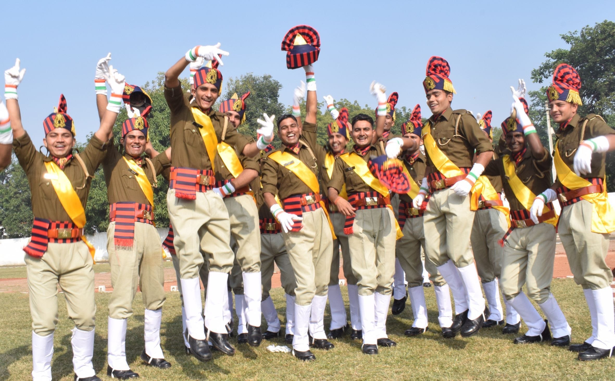 पासिंग आउट परेड के बाद कुछ इस तरह जवानों ने मनाई खुशी। संवाद न्यूज एजेंसी पासिंग आउट परेड के बाद कुछ इस तरह जवानों ने मनाई खुशी। संवाद न्यूज एजेंसी