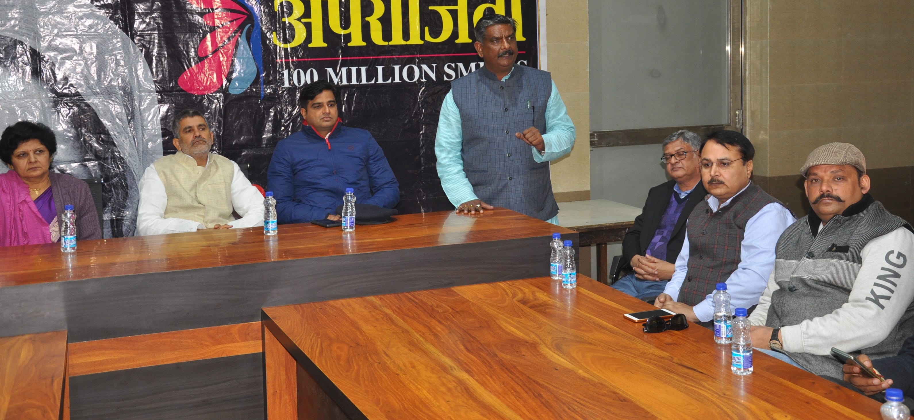 शामली नगर पालिका सभागार में अमर उजाला द्वारा आयोजित संवाद कार्यक्रम में भाग लेते शहर के गणमान्? शामली नगर पालिका सभागार में अमर उजाला द्वारा आयोजित संवाद कार्यक्रम में भाग लेते शहर के गणमान्?