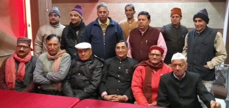 लालढांग-चिलरखाल मार्ग बनने से खुलेंगे विकास के द्वार लालढांग मार्ग को राष्ट्रीय वन्यजीव बोर्ड की मंजूरी मिलने पर खुशी जताते विभिन्न सामाजिक संगठनों