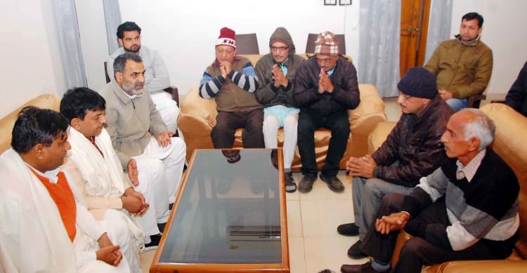 समाचार 1 नागरिकता संशोधन बिल को लेकर भाजपा मंत्रीयों का आभार व्यक्त करते शरणार्थी।