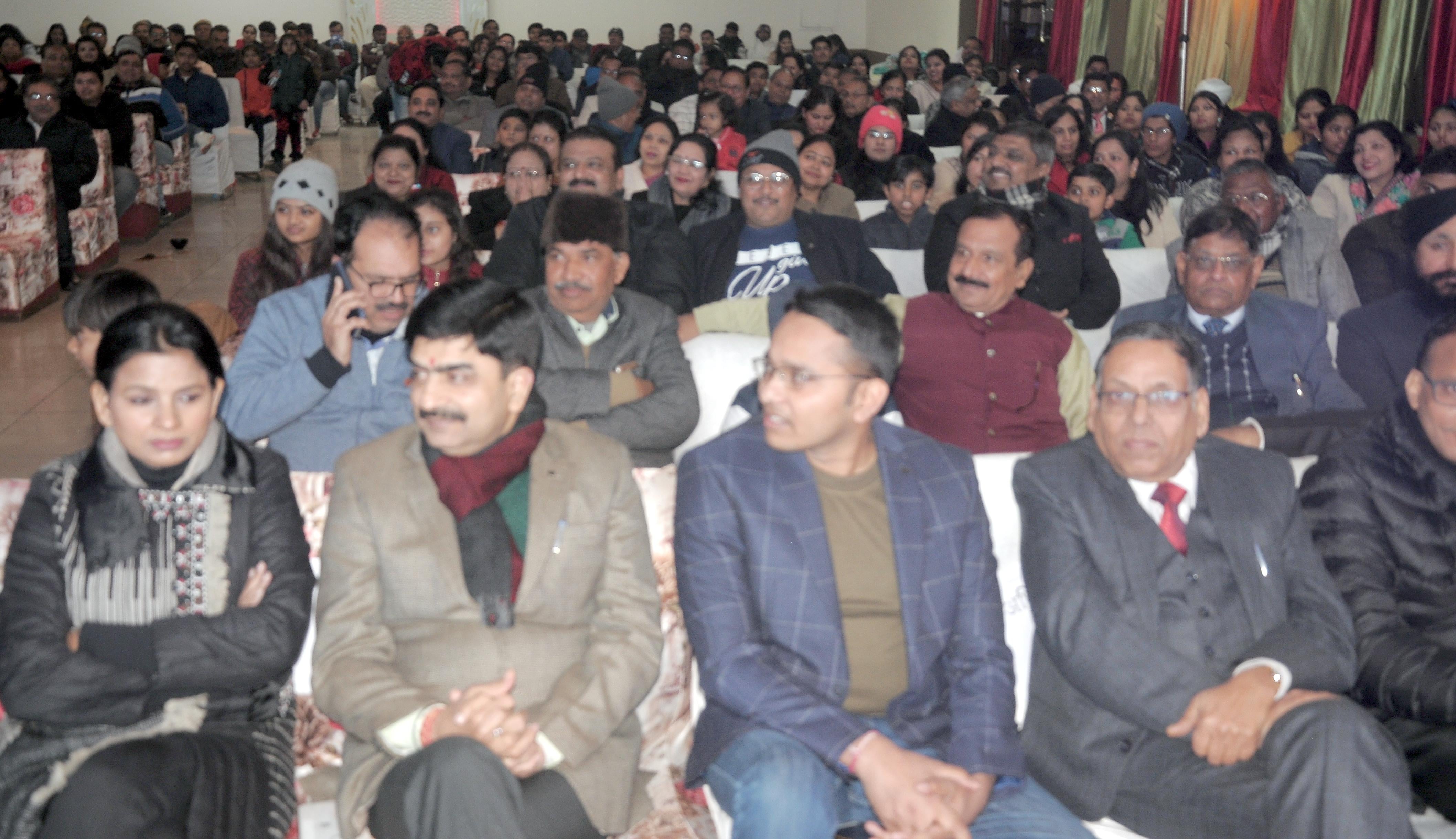शामली में इन्डियन इन्डस्ट्रीज एशोशिएशन द्वारा आयोजित नववर्ष की संध्या पर सांस्कृतिक कार्यक्रम शामली में इन्डियन इन्डस्ट्रीज एशोशिएशन द्वारा आयोजित नववर्ष की संध्या पर सांस्कृतिक कार्यक्रम