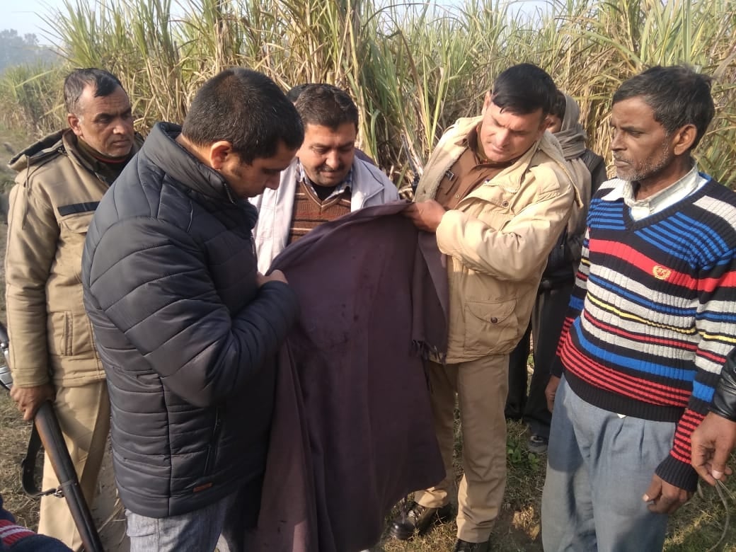 मंडावर के ग्राम महेश्वरी में गुलदार के हमले से बचे किसान की लोई देखते एसडीएम व वन विभाग के अधिकार? मंडावर के ग्राम महेश्वरी में गुलदार के हमले से बचे किसान की लोई देखते एसडीएम व वन विभाग के अधिकार?