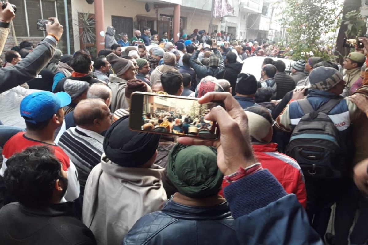 घटना की सूचना पर पुलिस पहुंची