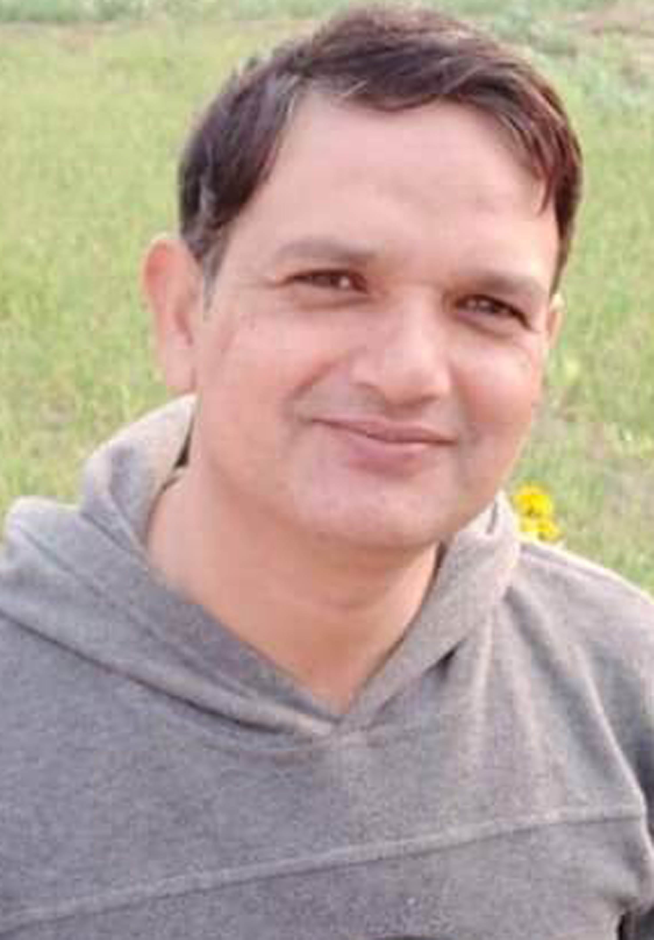 किसान असलम।