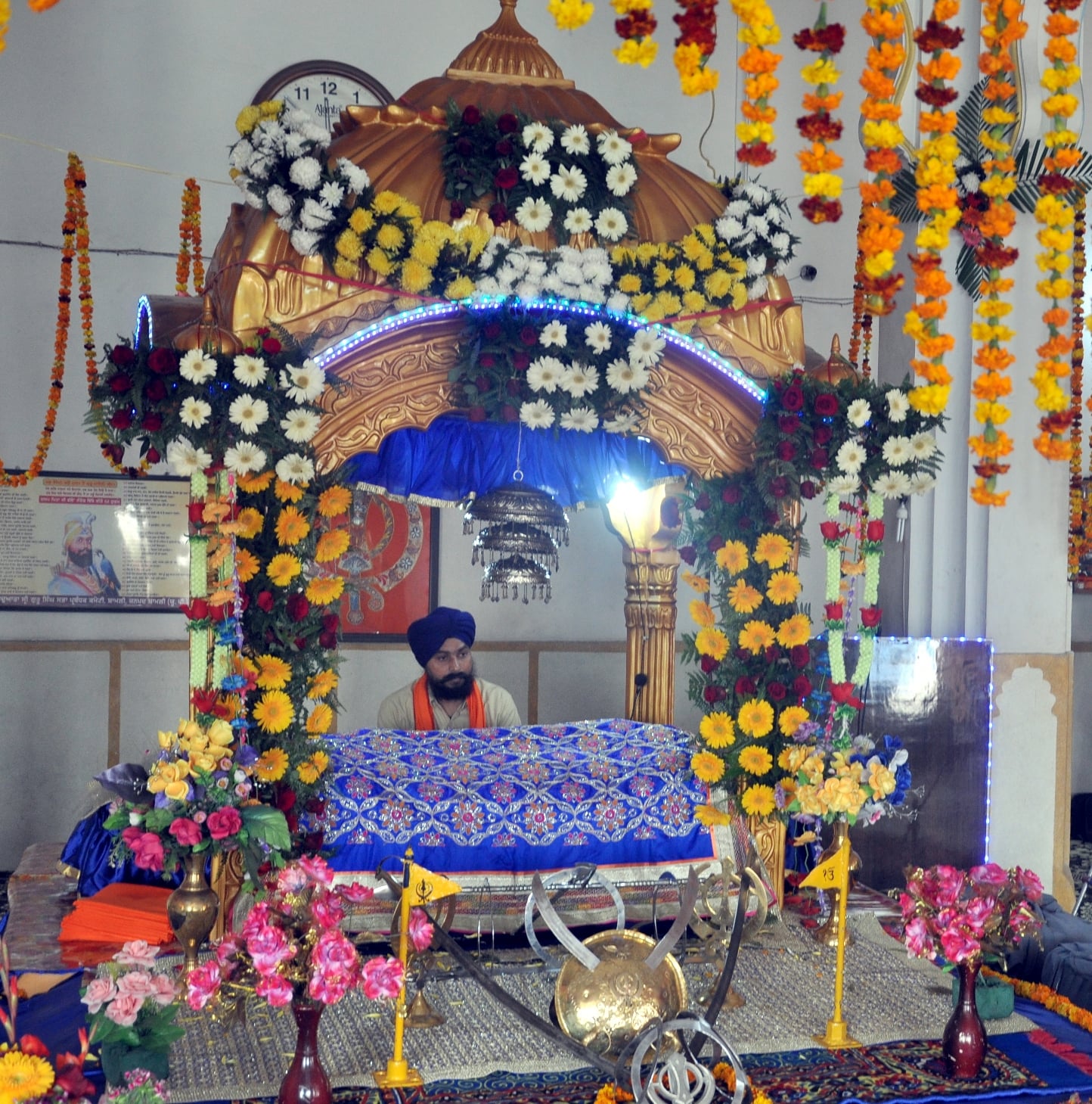 शामली गुरूद्वारे में सजा दरबार शामली गुरूद्वारे में सजा दरबार