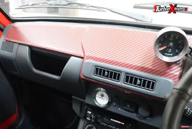 Exterior Black Maruti 800 Modified