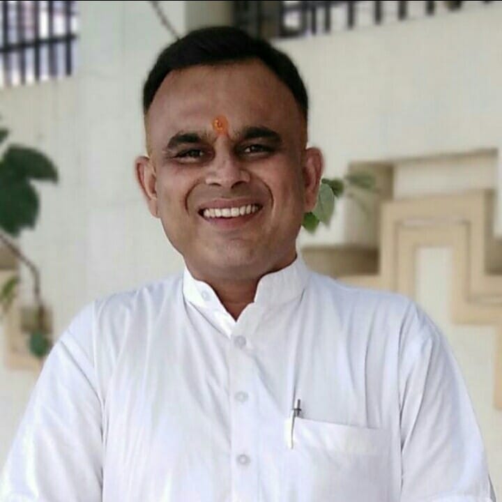 महंत राघवेंद्र स्वामी। महंत राघवेंद्र स्वामी।