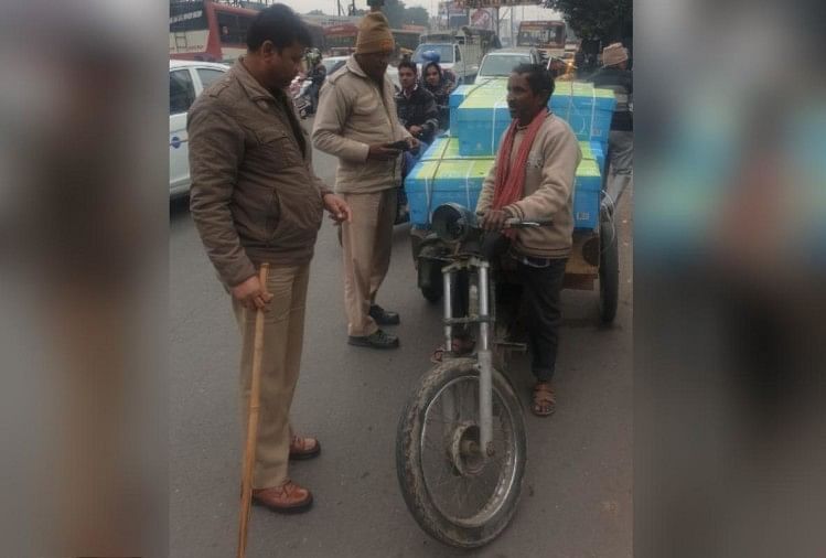 traffic police, meerut traffic police