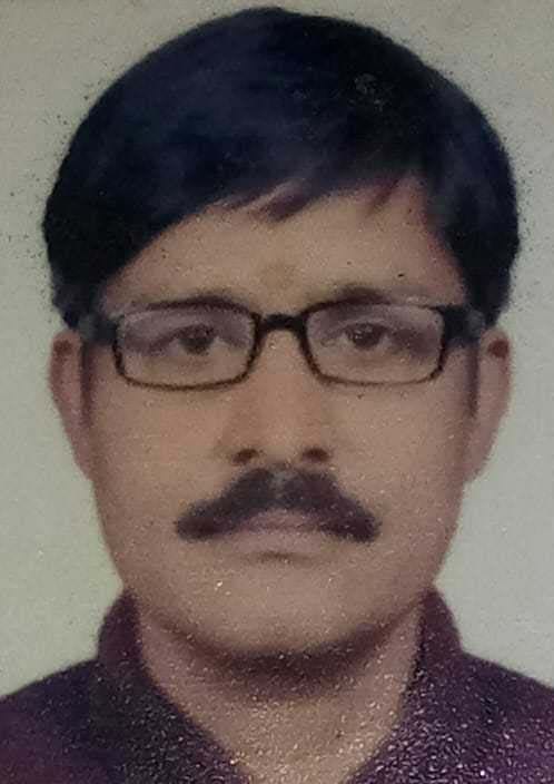 चंपावत के सहायक मुख्य चिकित्साधिकारी डॉ. इंद्रजीत पांडेय।