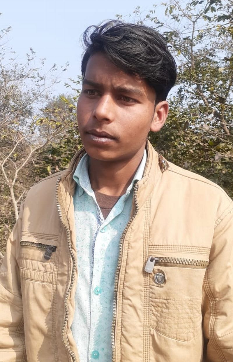 लूट का शिकार सेल्समैन लूट का शिकार सेल्समैन