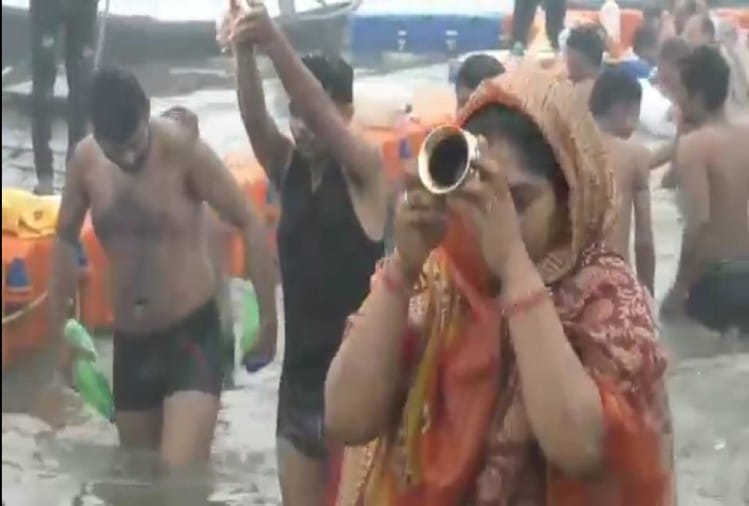 Makar Sankranti 2021: Special Co Incidence Of Five Planets, Donate According To Amount - Makar Sankranti 2021: मकर संक्रांति पर पांच ग्रहों का बन रहा विशेष योग, राशि के अनुसार ऐसे करें दान -