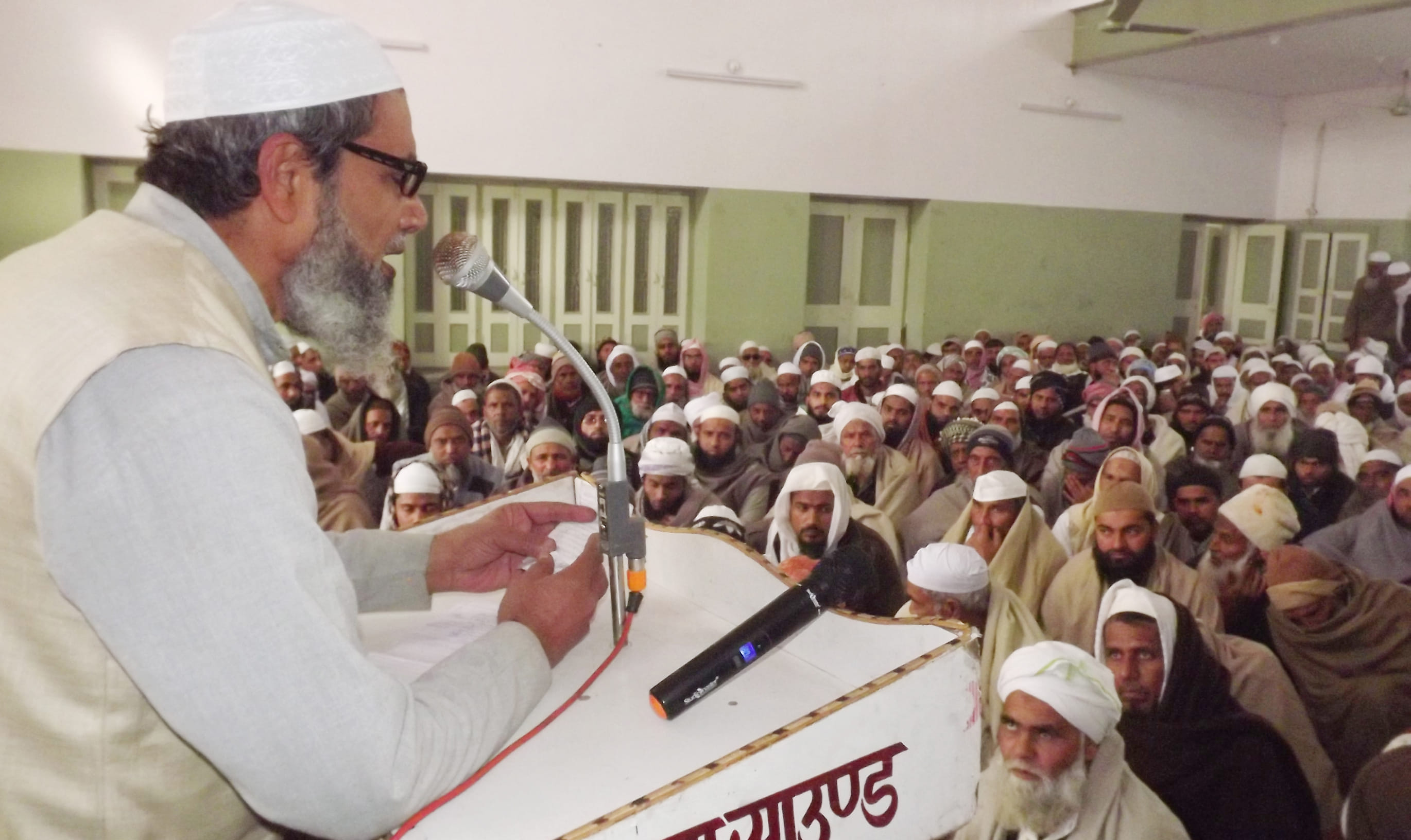 सीएए के विरोध में जमीयत की बैठक में विचार रखते पदाधिकारी सीएए के विरोध में जमीयत की बैठक में विचार रखते पदाधिकारी