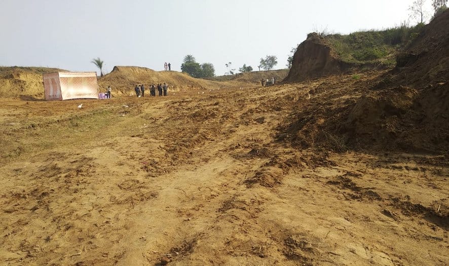 न:जीबाबाद के गौसपुर में प्रधान द्वारा समतल कराई गंगा तट की भूमि। न:जीबाबाद के गौसपुर में प्रधान द्वारा समतल कराई गंगा तट की भूमि।