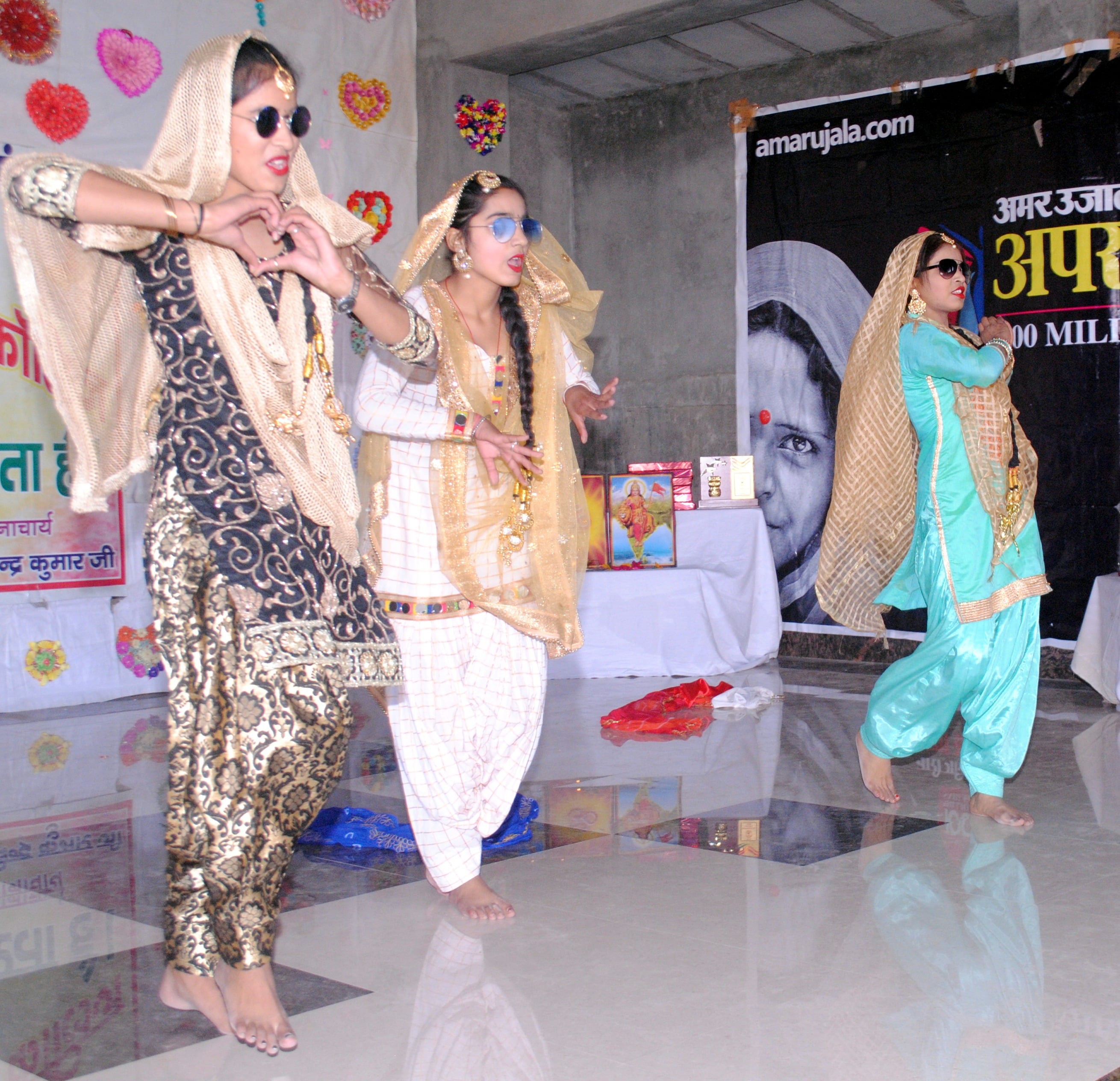 शामली सरस्वती विद्या मन्दिर बालिका इन्टर कॉलेज में अमर उजाला द्वारा आयेजित राष्ट्रीय बालिका दि शामली सरस्वती विद्या मन्दिर बालिका इन्टर कॉलेज में अमर उजाला द्वारा आयेजित राष्ट्रीय बालिका दि