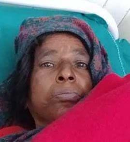 रसिंह डांडा में मकान ढहने से जख्मी देवकी देवी। रसिंह डांडा में मकान ढहने से जख्मी देवकी देवी।