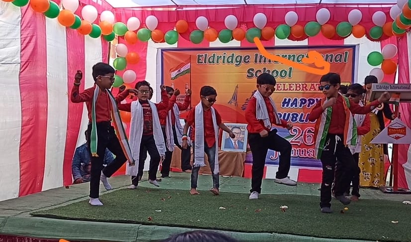 गणतंत्र दिवस पर एल्ड्रिज स्कूल के बच्चे नृत्य करते हुए। गणतंत्र दिवस पर एल्ड्रिज स्कूल के बच्चे नृत्य करते हुए।