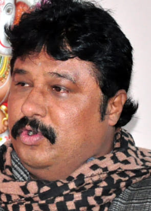 विनीत कर्णवाल विनीत कर्णवाल