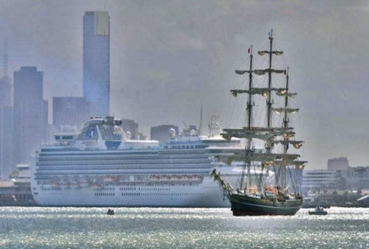 क्रूज डायमंड प्रिंसेस ने योकोहामा पोर्ट के पास लंगर डाल दिया है