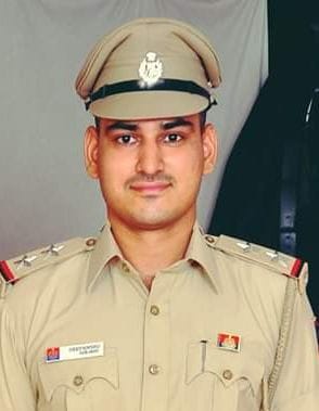 एसआई दीपांशु का फाइल फोटो। एसआई दीपांशु का फाइल फोटो।