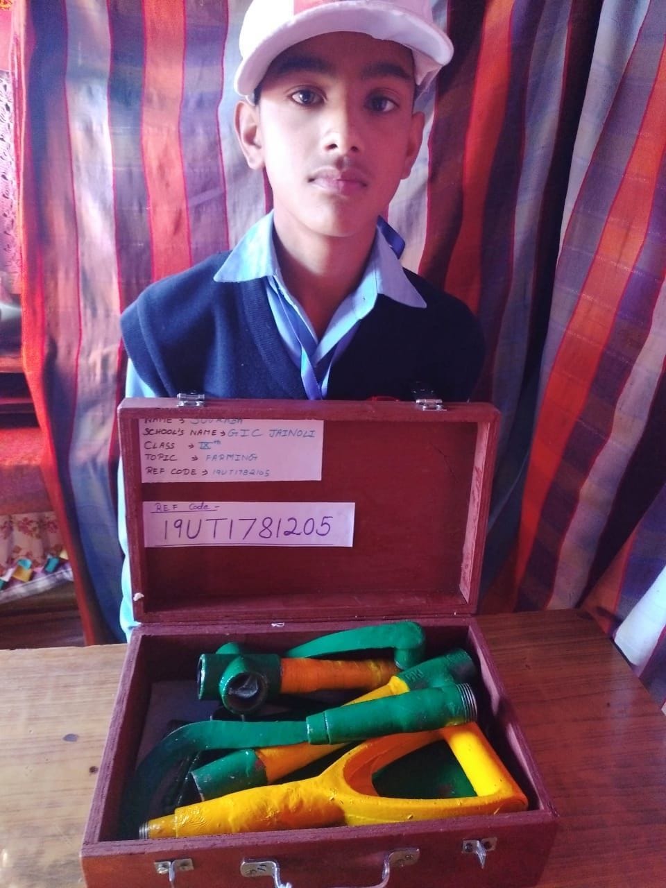 छात्र सौरभ। छात्र सौरभ।
