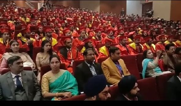 निफ्टम में आयोजित दीक्षांत समारोह में उपस्थित विद्यार्थी। निफ्टम में आयोजित दीक्षांत समारोह में उपस्थित विद्यार्थी।